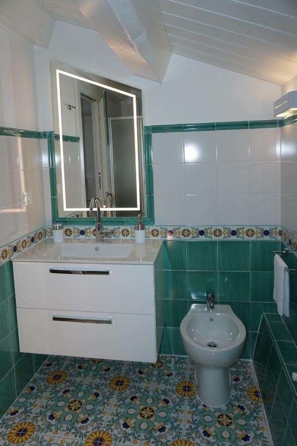 Casa Vacanze Torre Dei Gualtieri Villa San Benedetto del Tronto Exterior foto