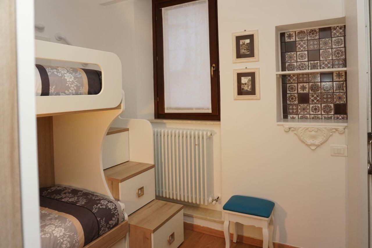Casa Vacanze Torre Dei Gualtieri Villa San Benedetto del Tronto Exterior foto